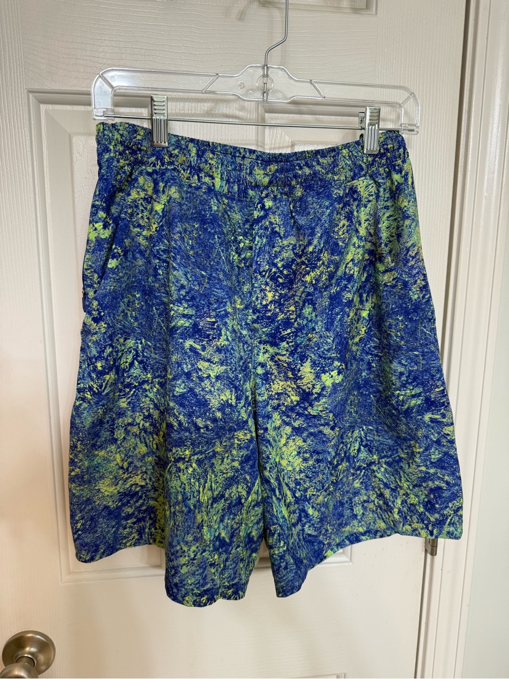 Lululemon Men's Blue and Lime Printed Athletic Shorts